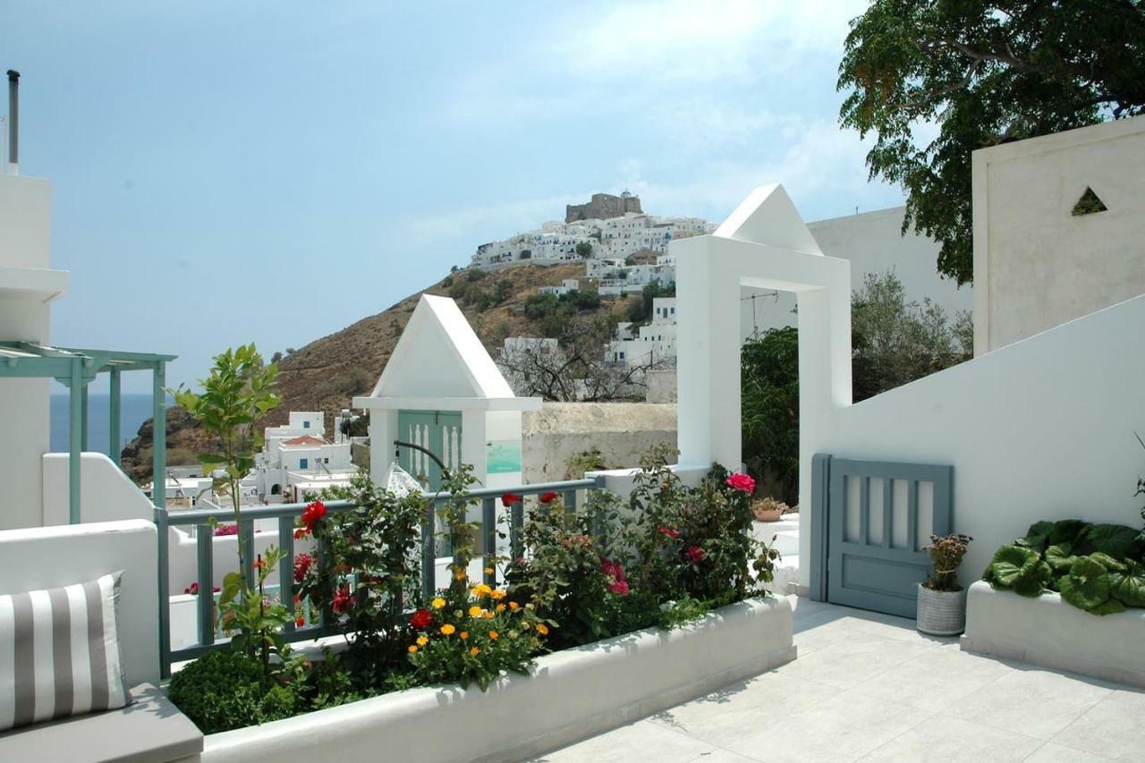 Kalypso House Villa Pera Gyalos Exteriör bild